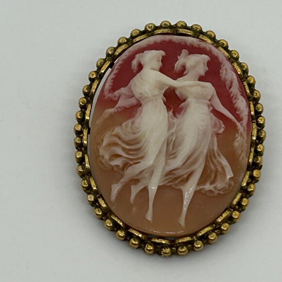 Vintage Coro Signed Cameo Brooch Two Dancing Graces Design In Resin Gold-Tone - Picture 16 of 16